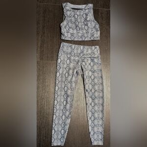 FashionNova Gray Patterned Workout Set